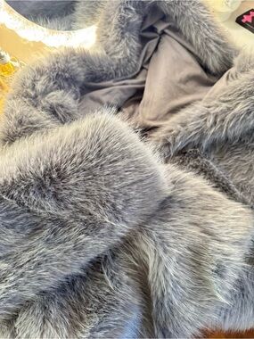 Wild fable cropped hooded faux fur jacket